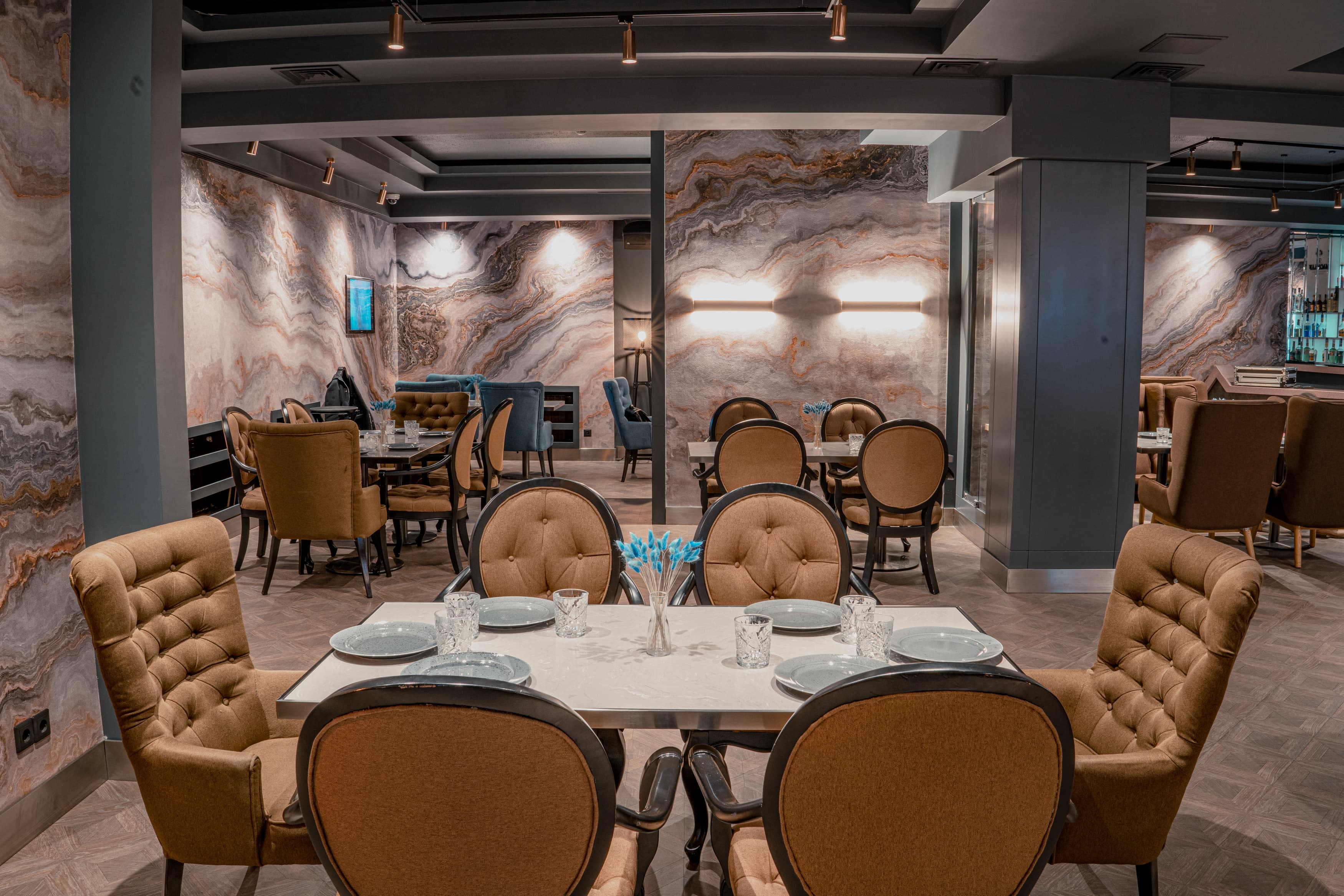 LA BELLE RESTAURANT&TERRACE